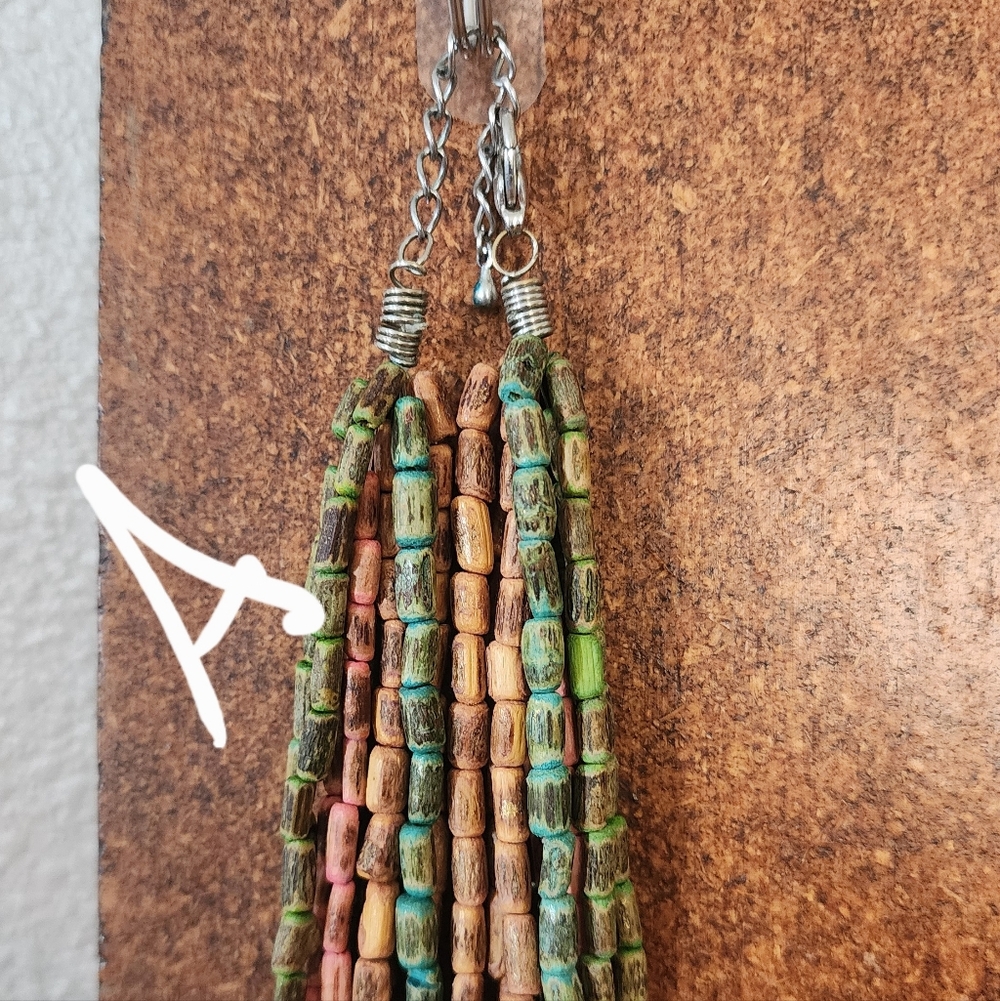 Assorted Necklaces - Picture 4 of 16